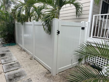 Vinyl fence in florida sun how to prevent yellowing warping and sagging