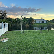 -HOA-Friendly-Fence-Solutions-That-Protect-Your-Landscaping 1