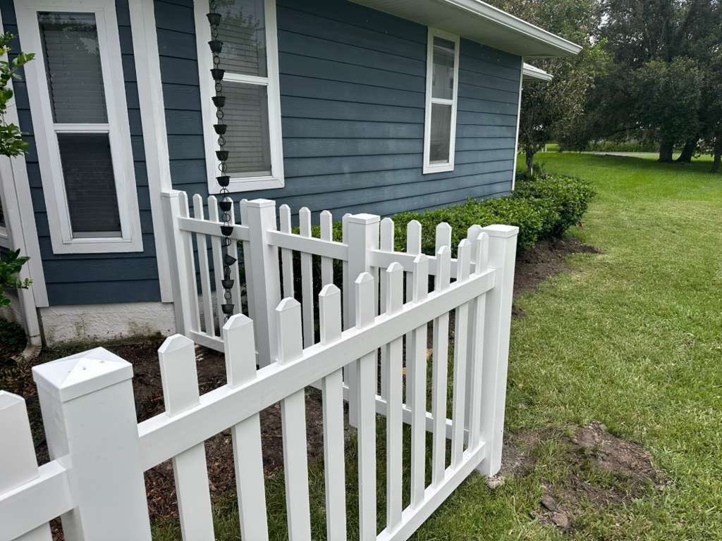 Beautiful fencing that works with the landscape