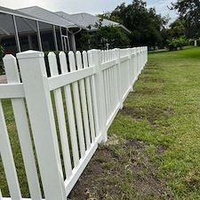 Beautiful-fencing-that-works-with-the-landscape 1