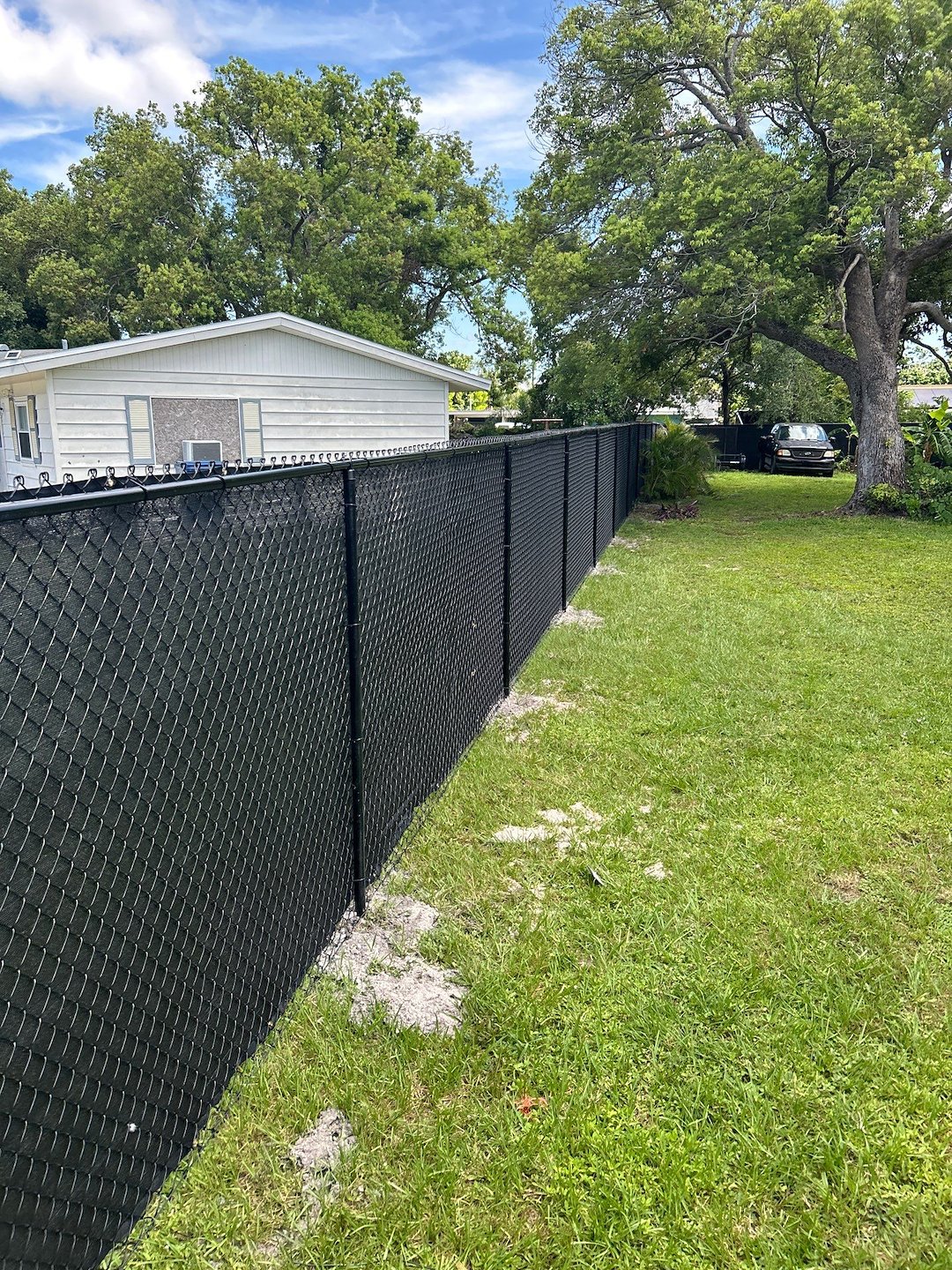 Chain Link Fence with Privacy Mesh – Bradenton, FL
