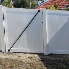 Top-Quality-White-Vinyl-fence-in-Sanibel-island 3